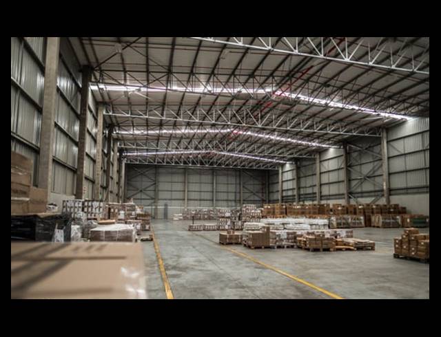 3,280M² WAREHOUSE TO LET IN LINBRO PARK